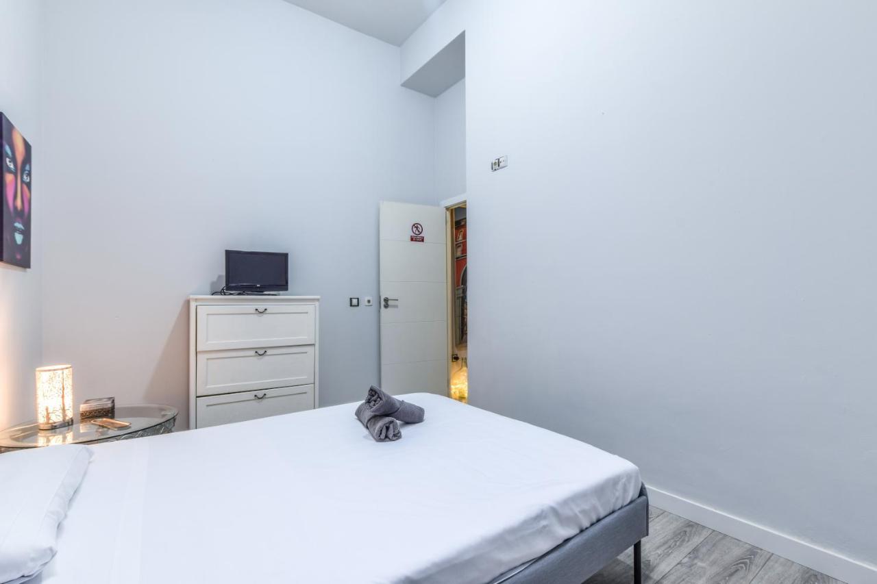 Apartamento Castizo En Madrid Rio Apartment ภายนอก รูปภาพ